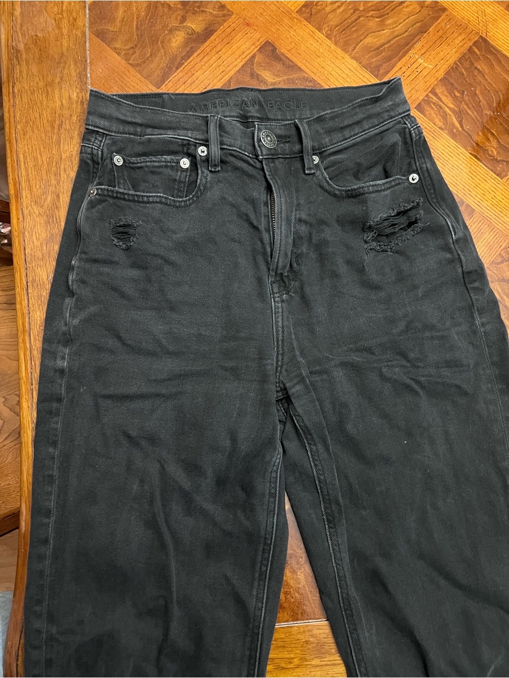 American Eagle Outfitters Black High-Rise Distressed Women's Jeans